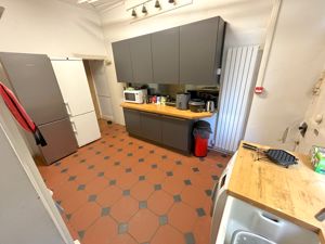 Photo 30- click for photo gallery